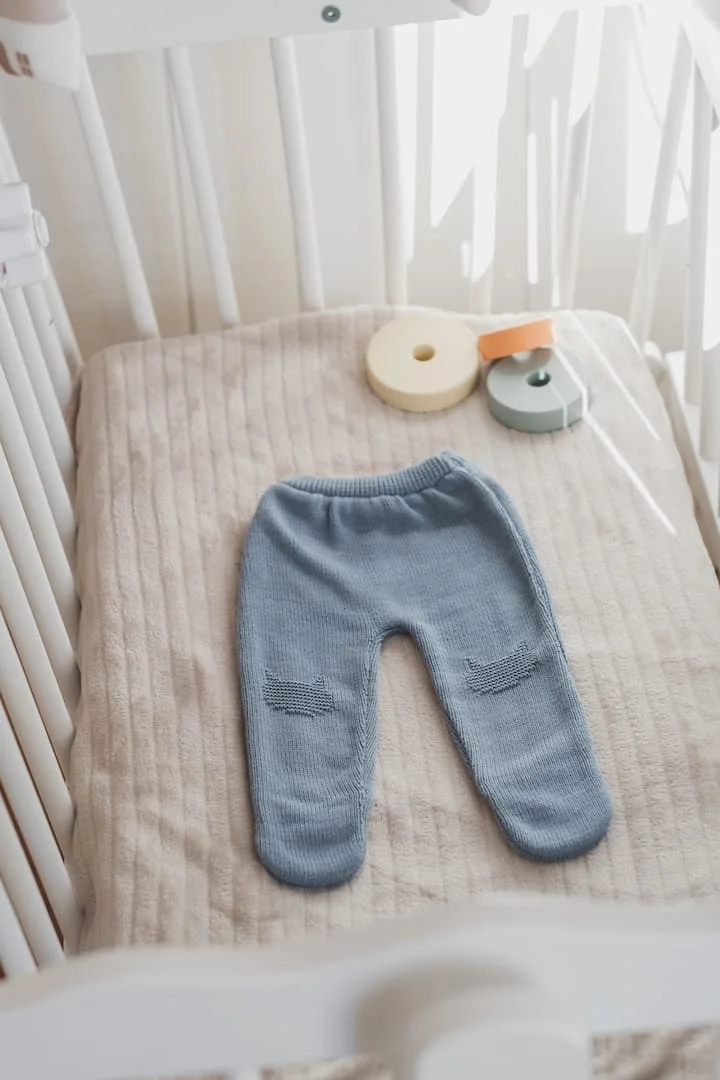 Pantalon à pieds en coton – Collection «Petits Chats»