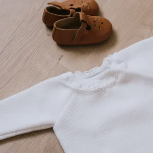 Brassière avec col brodé