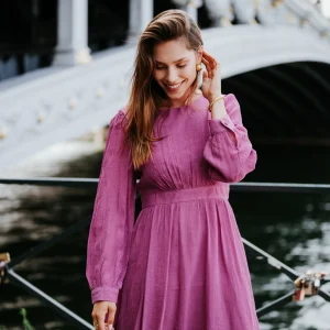 Robe Plumba – Robe courte fuchsia à manches longues