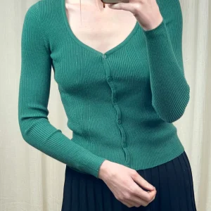 Pull Flavia – Cardigan côtelé ajusté