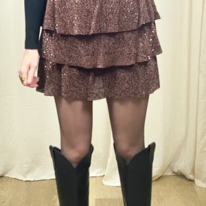 Jupe Alma – Jupe courte à volants pailletée