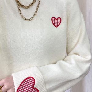 Pull Cassandra - Pull avec patch cœur vichy rouge