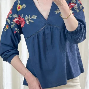 Blouse Alma - Blouse péplum avec fleurs brodées