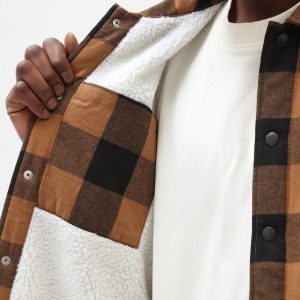 Chemise Dickies Sacramento Doublée Sherpa pour Homme - Confort et Style en Noir et Marron
